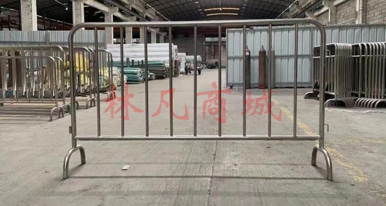 不锈钢铁马201白钢 4.5公斤重 1.2高*2米宽 内径19mm 外径32mm 壁厚0.6厚